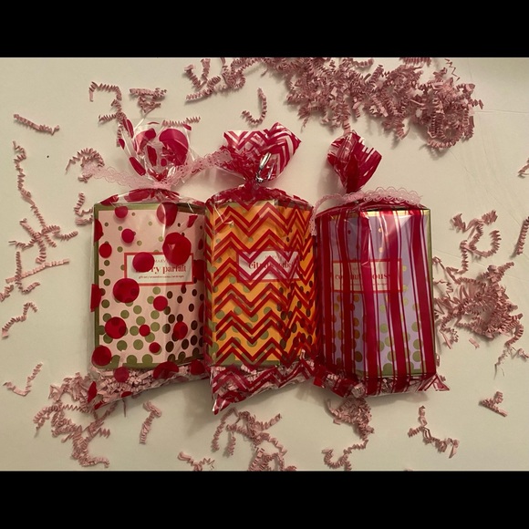 Mary Kay Coconut Mousse Lip & Hand Cream Set - Picture 6 of 6